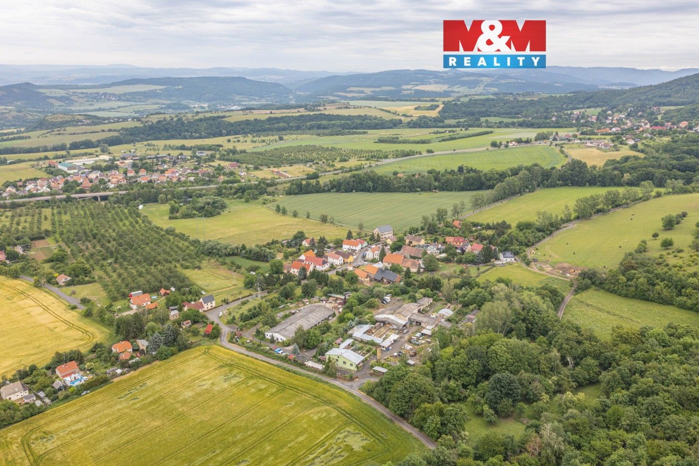 Prodej nemovitosti 3835 m² - foto 2