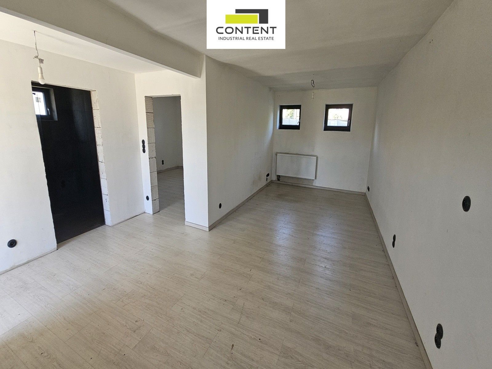 Pronájem komerčního prostoru 1618 m² - foto 4