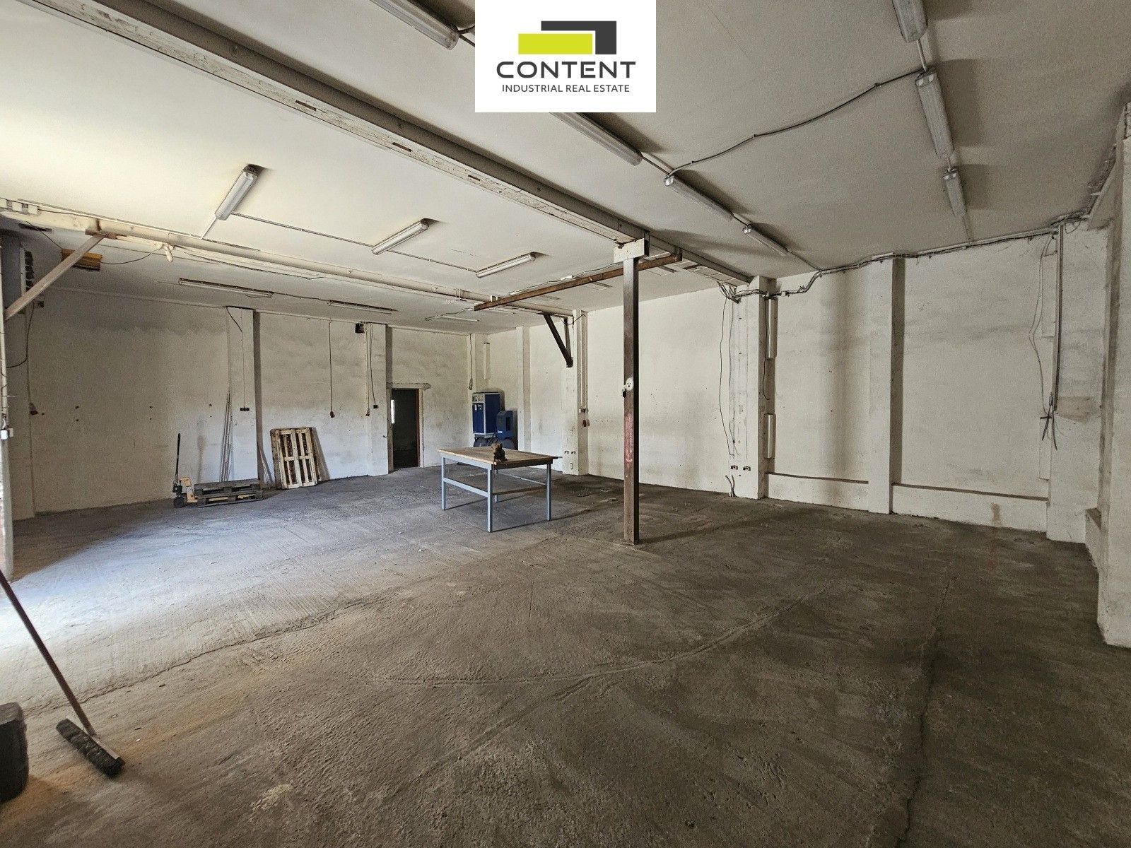Pronájem komerčního prostoru 1618 m² - foto 6