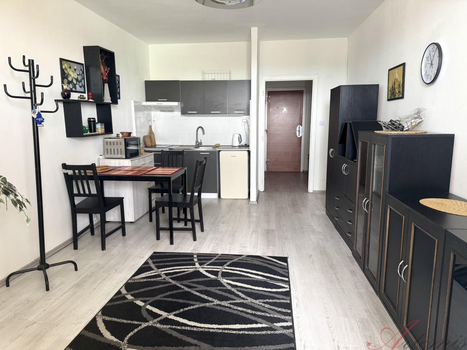 Prodej bytu 1+kk 27 m² - foto 8