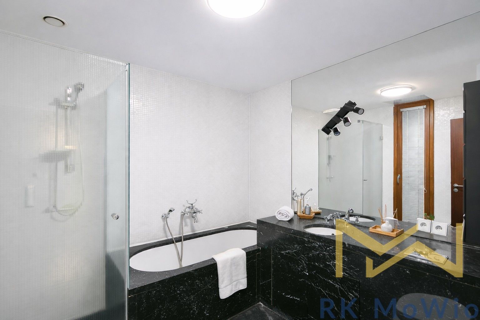 Pronájem bytu 5+1 192 m² - foto 5