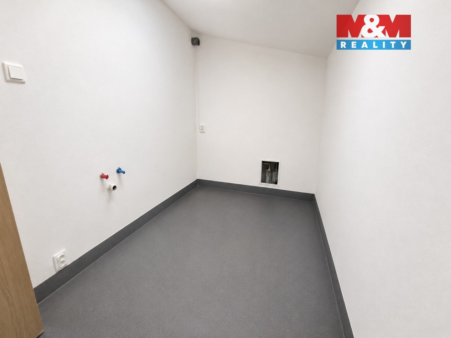 Pronájem komerčního prostoru 133 m² - foto 5