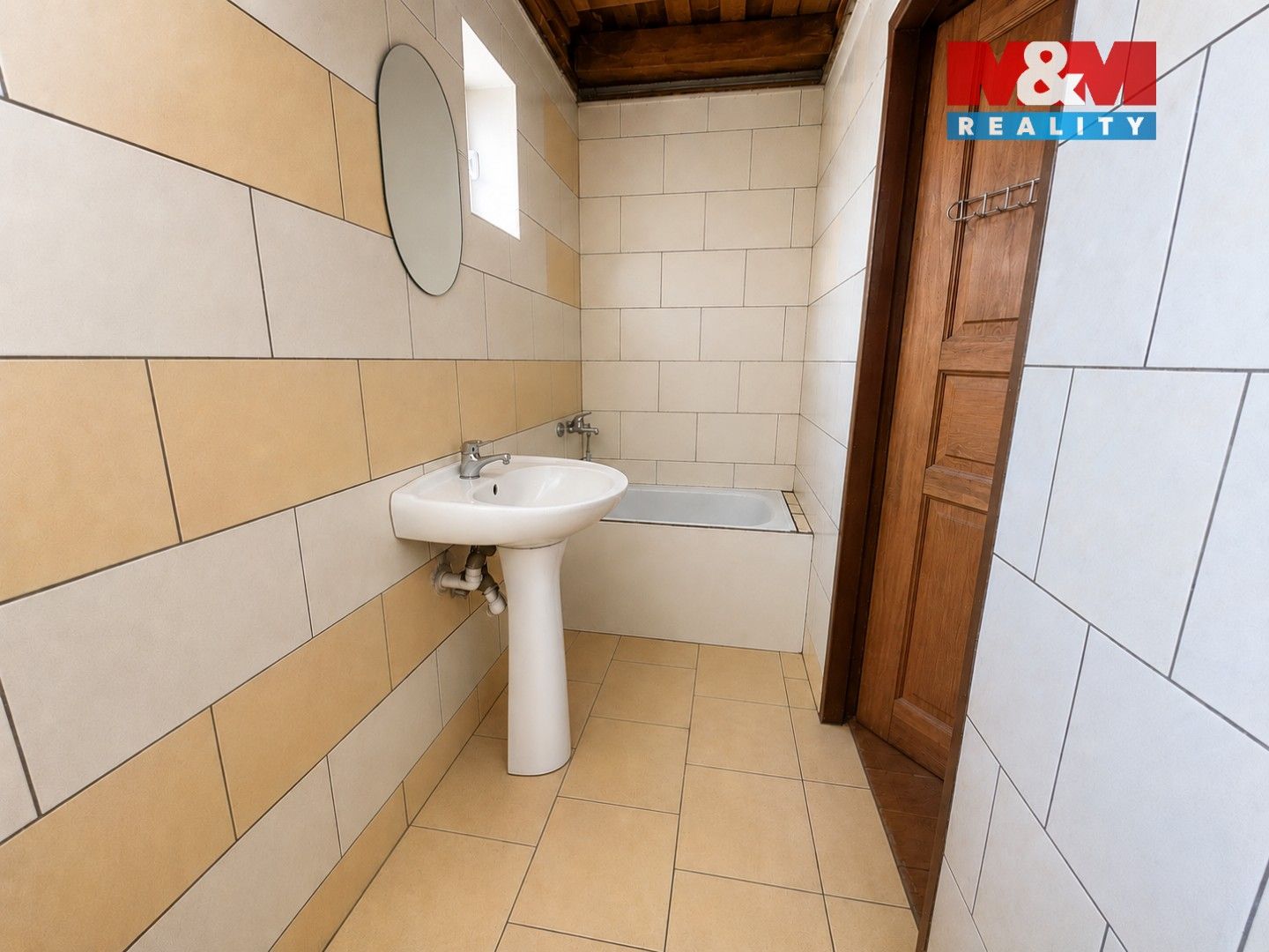 Pronájem komerčního prostoru 71 m² - foto 4