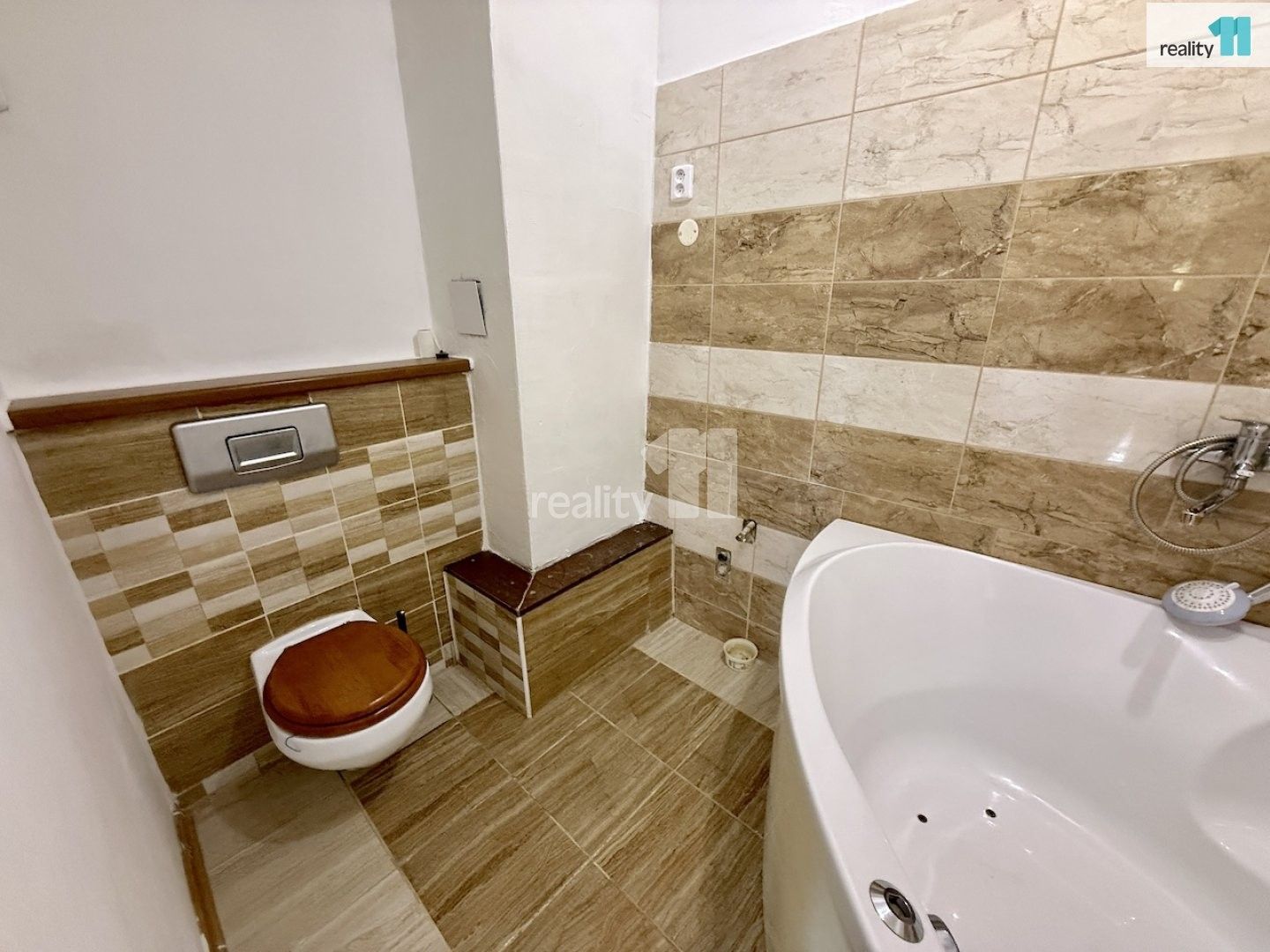 Pronájem bytu 3+kk 69 m² - foto 10