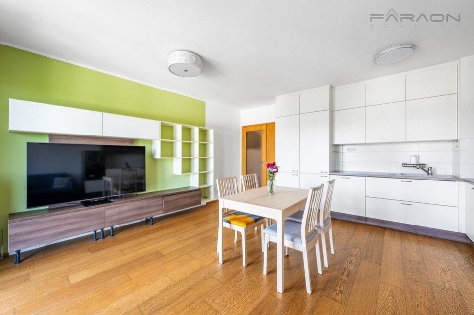 Pronájem bytu 3+kk 86 m² - foto 11