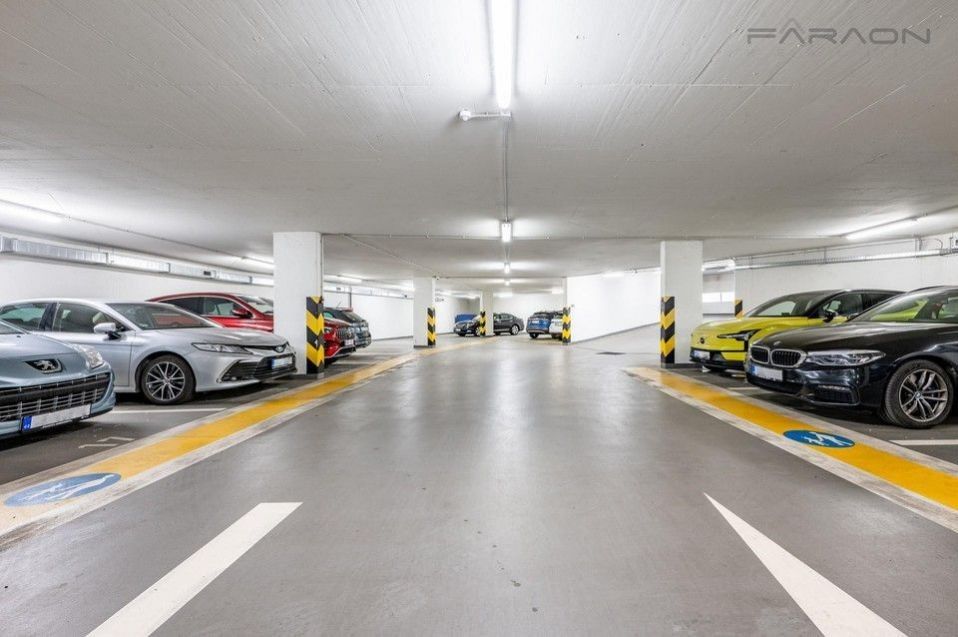 Pronájem bytu 3+kk 86 m² - foto 17