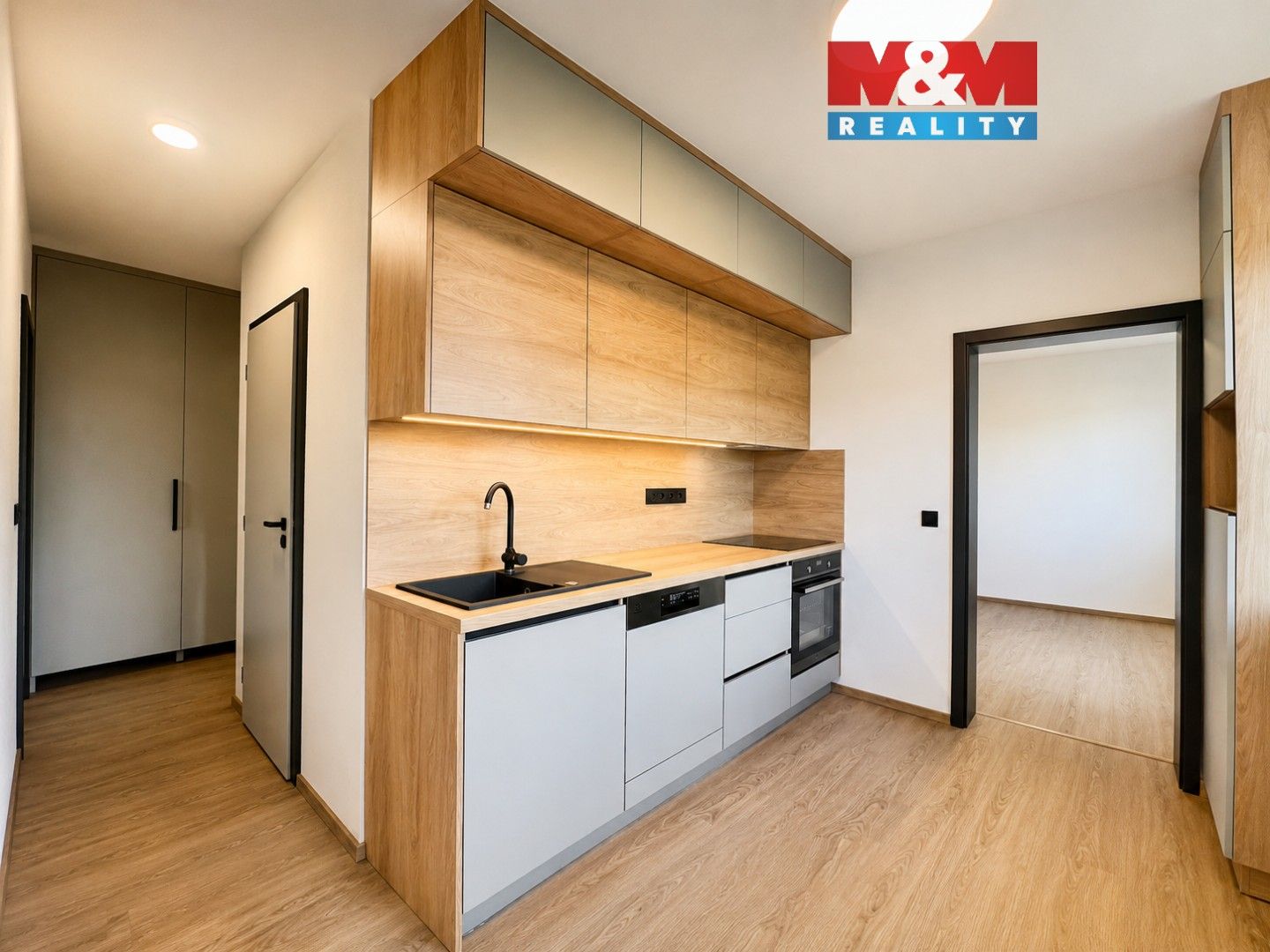 Pronájem bytu 3+1 62 m² - foto 1