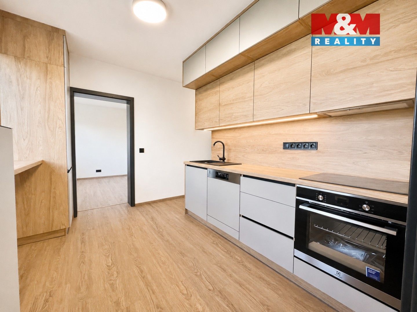 Pronájem bytu 3+1 62 m² - foto 4