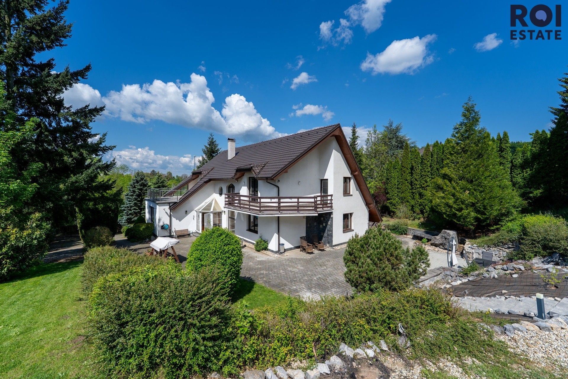 Prodej domu 385 m² - foto 1