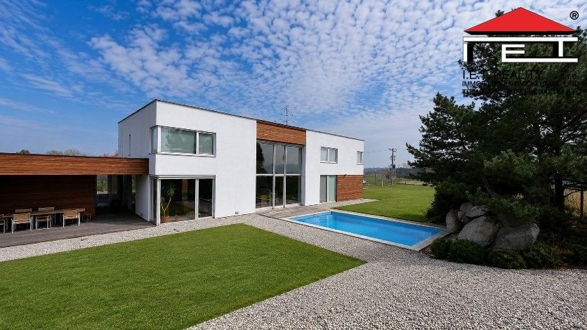 Prodej domu 325 m² - foto 2