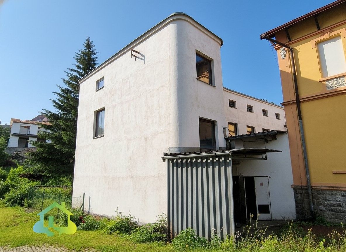 Prodej komerčního prostoru 540 m² - foto 1