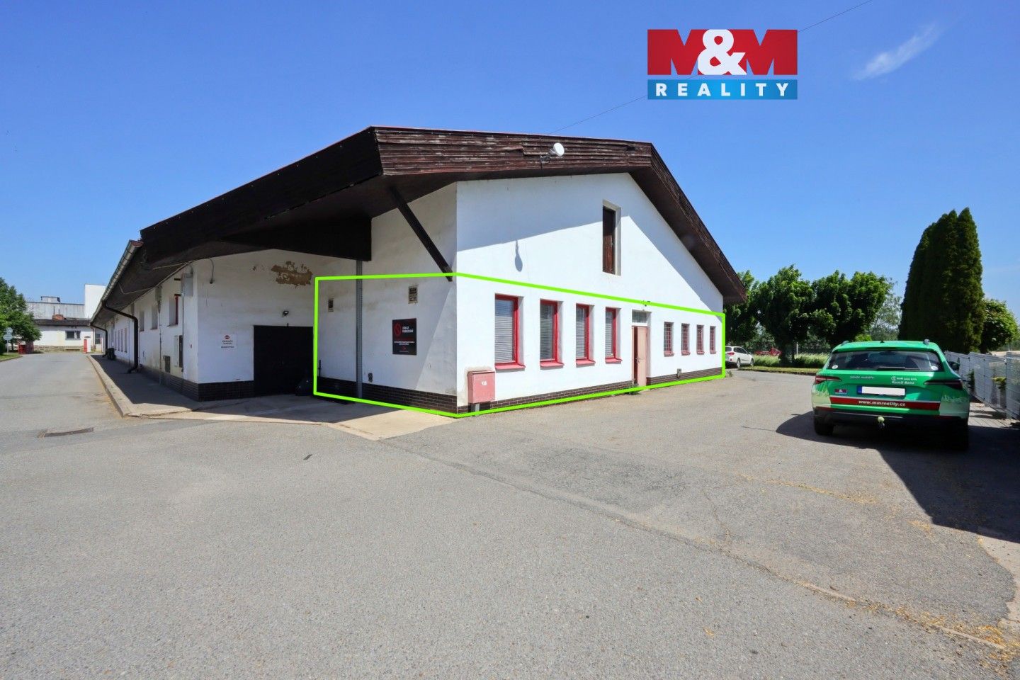 Pronájem komerčního prostoru 111 m² - foto 1