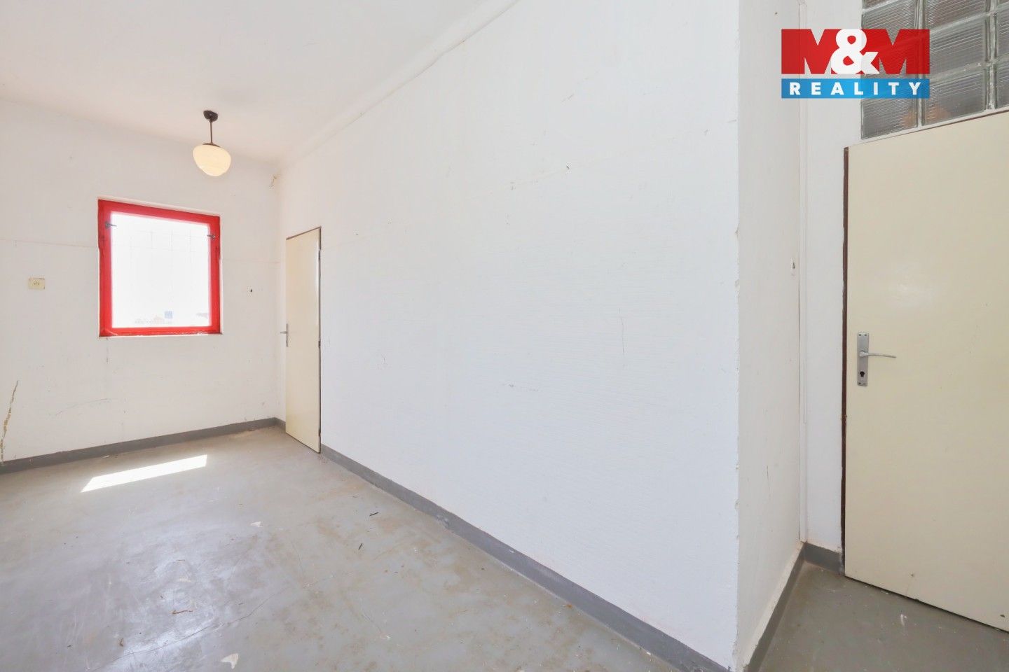 Pronájem komerčního prostoru 111 m² - foto 3