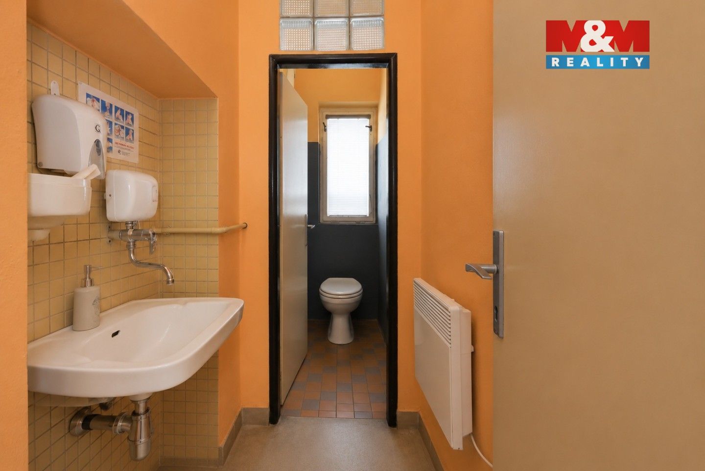 Pronájem komerčního prostoru 111 m² - foto 8