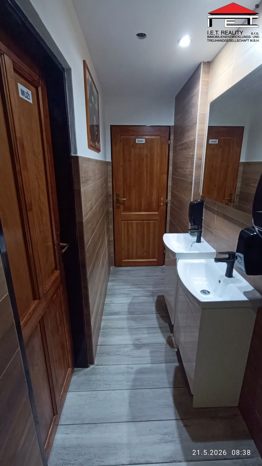 Pronájem komerčního prostoru 153 m² - foto 11