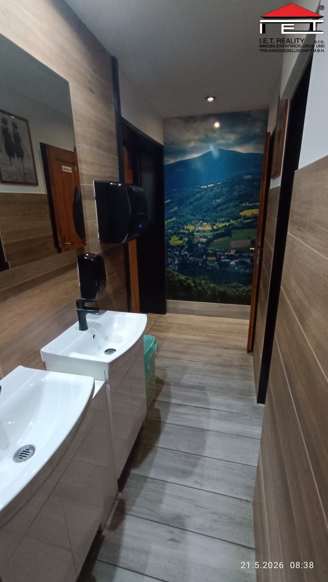 Pronájem komerčního prostoru 153 m² - foto 14