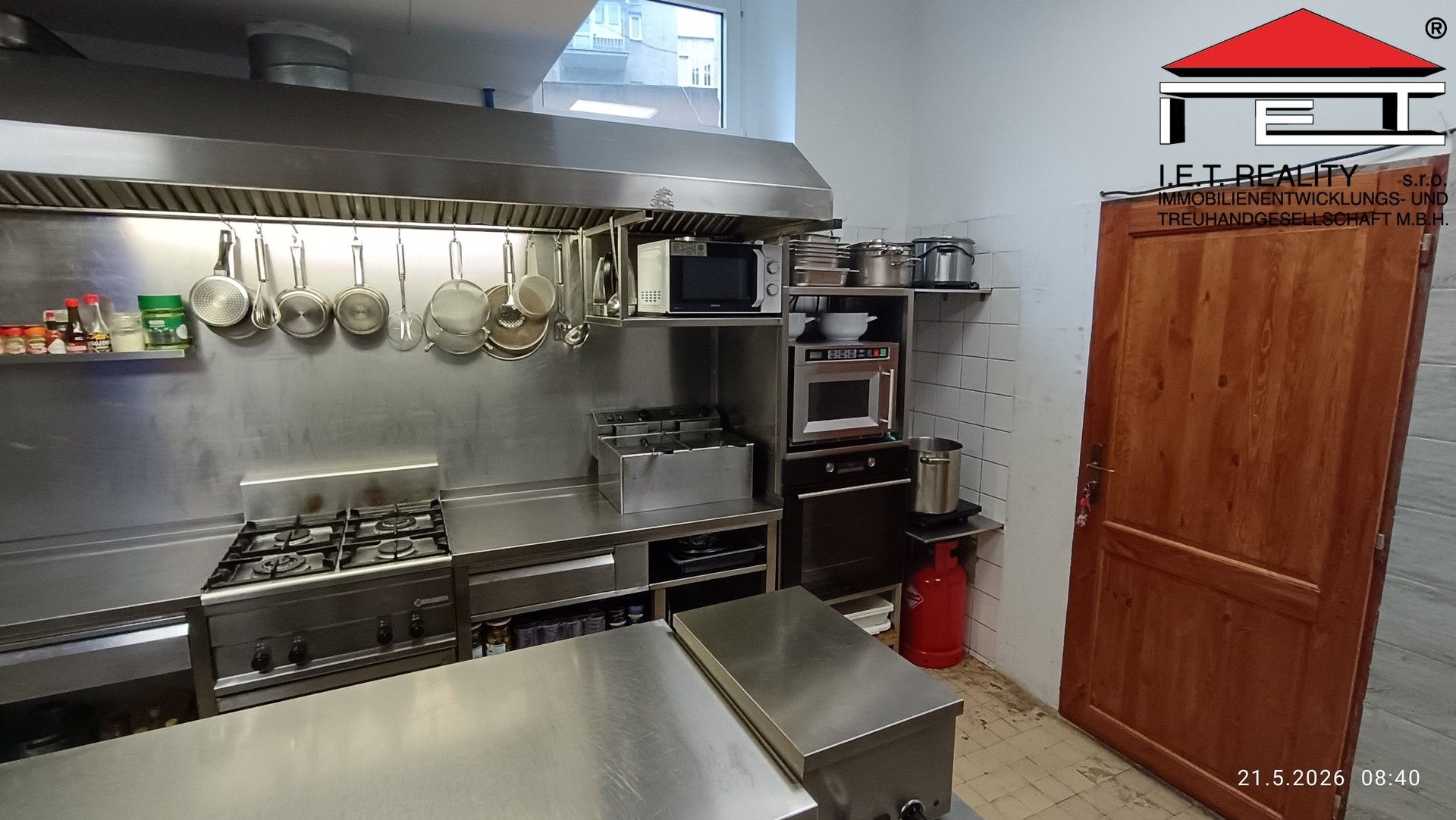 Pronájem komerčního prostoru 153 m² - foto 16