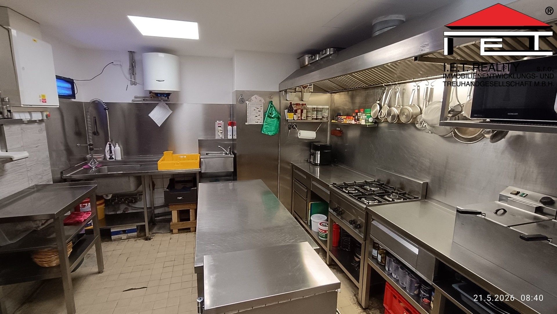 Pronájem komerčního prostoru 153 m² - foto 18