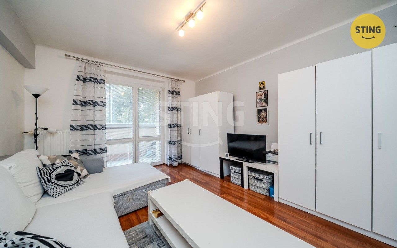 Prodej bytu 2+1 57 m² - foto 4