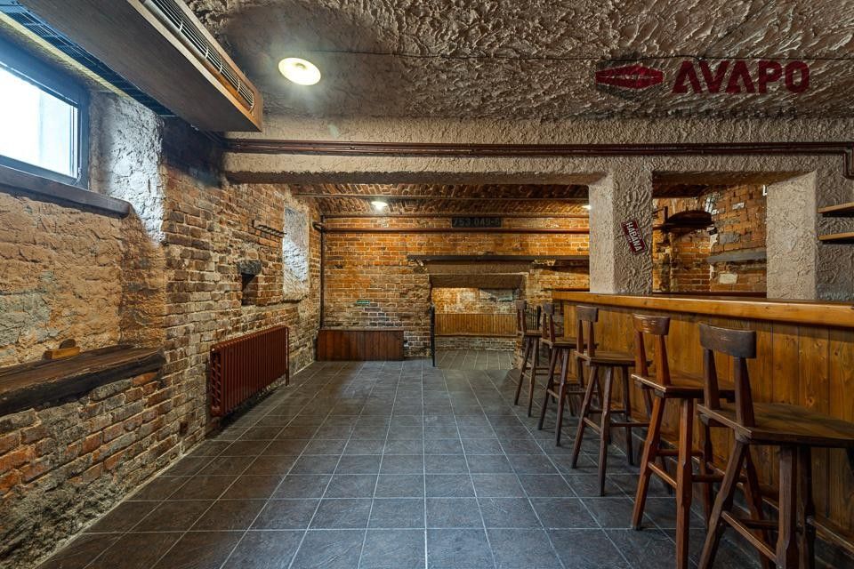 Prodej komerčního prostoru 166 m² - foto 2