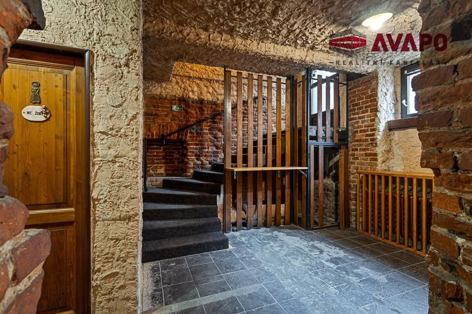 Prodej komerčního prostoru 166 m² - foto 3
