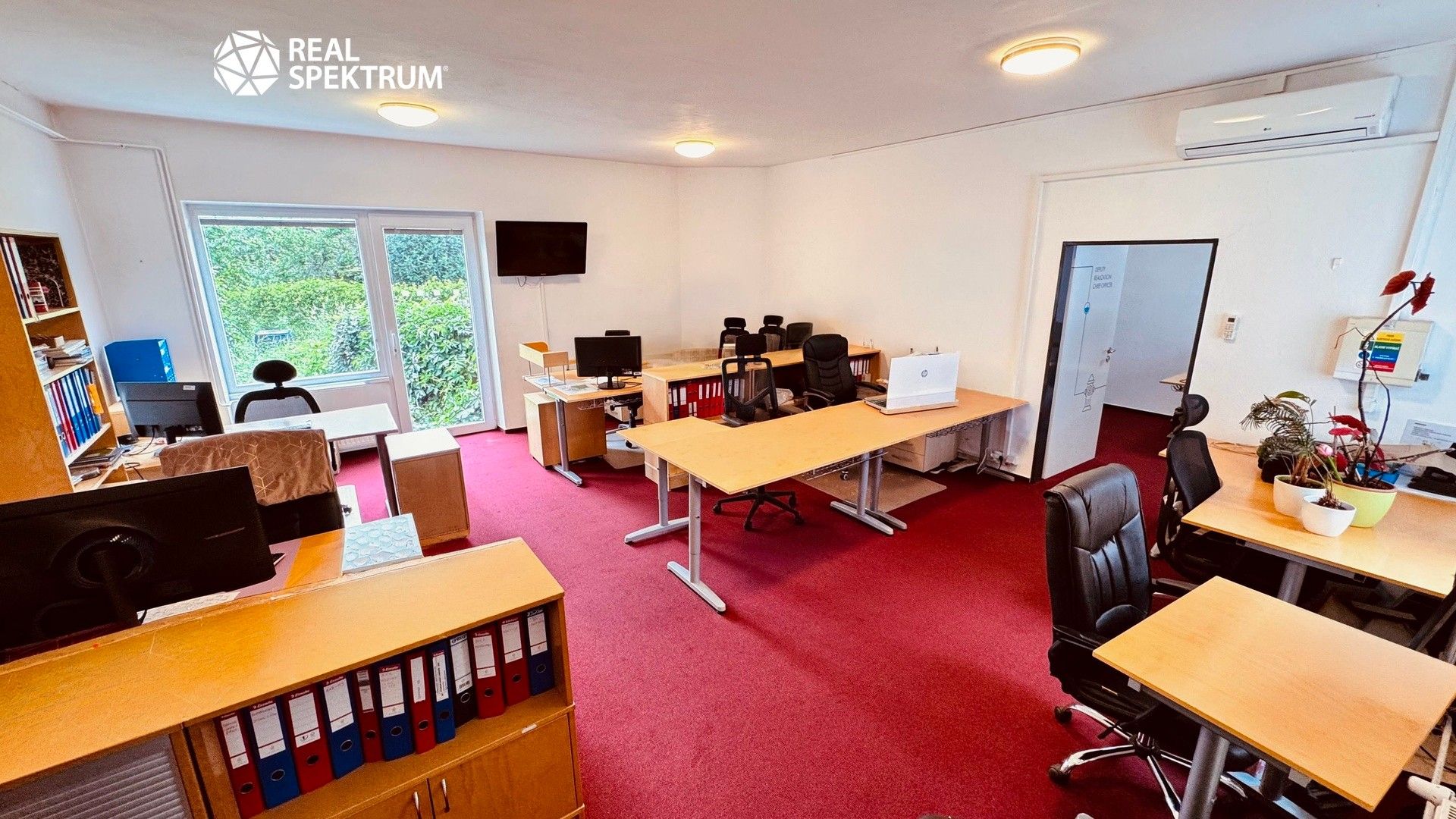 Pronájem komerčního prostoru 407 m² - foto 12