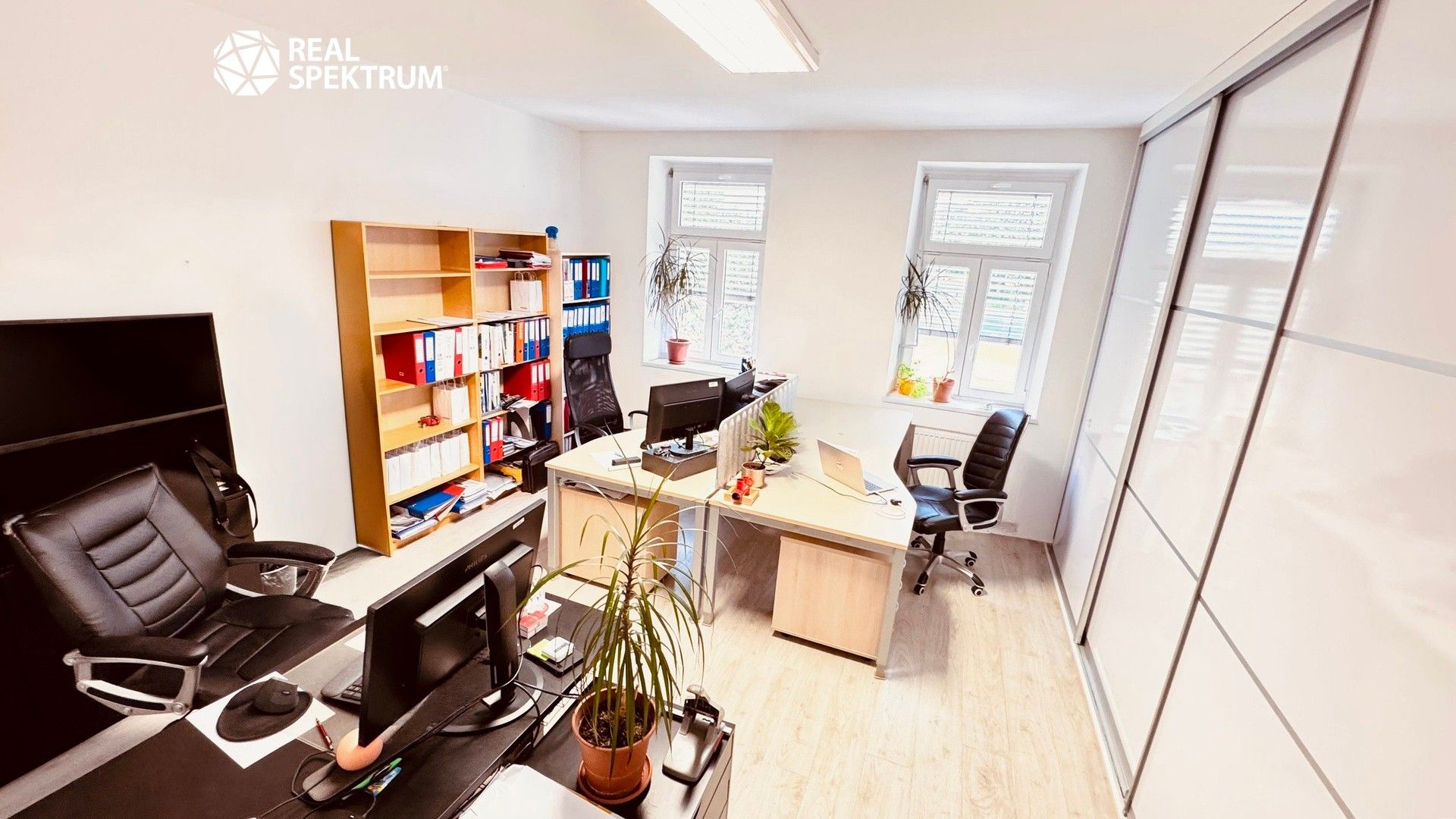 Pronájem komerčního prostoru 407 m² - foto 19
