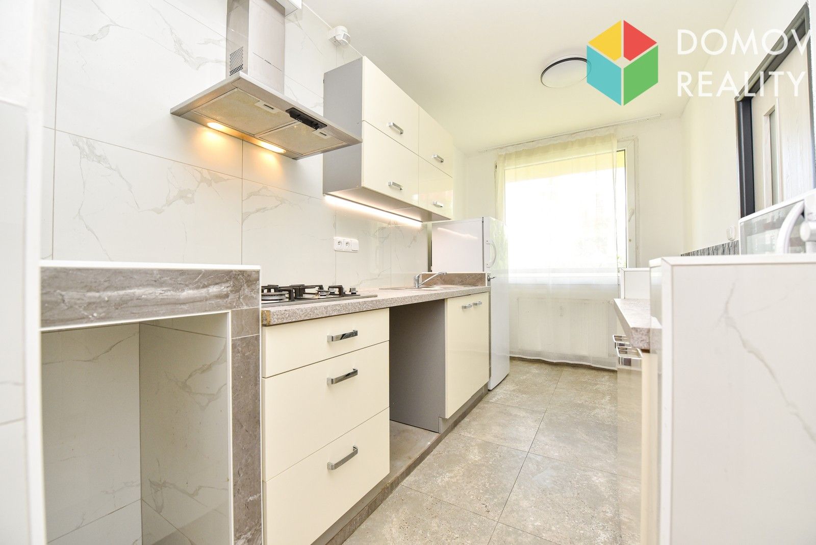 Pronájem bytu 3+1 78 m² - foto 4