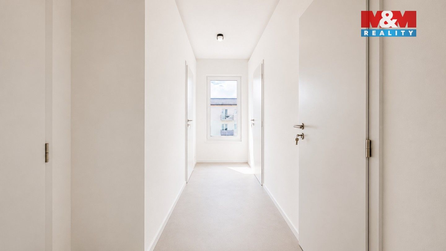 Pronájem bytu 1+kk 30 m² - foto 12
