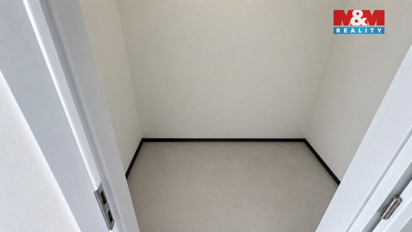Pronájem bytu 1+kk 30 m² - foto 14
