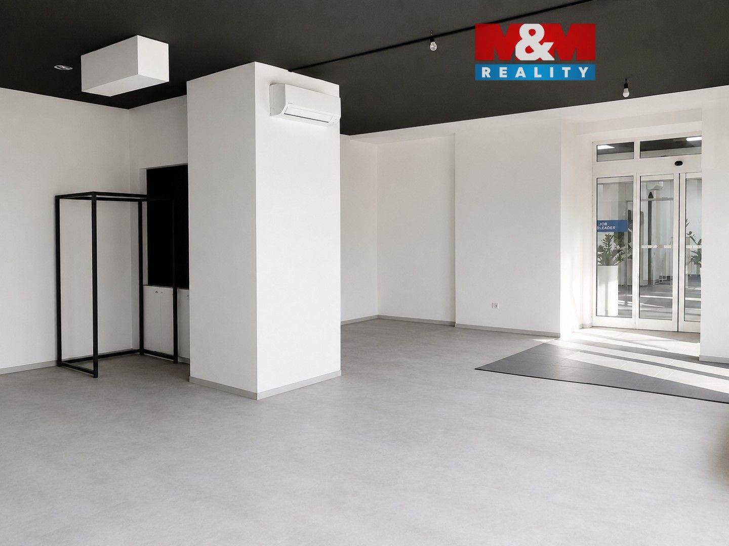 Pronájem komerčního prostoru 140 m² - foto 1