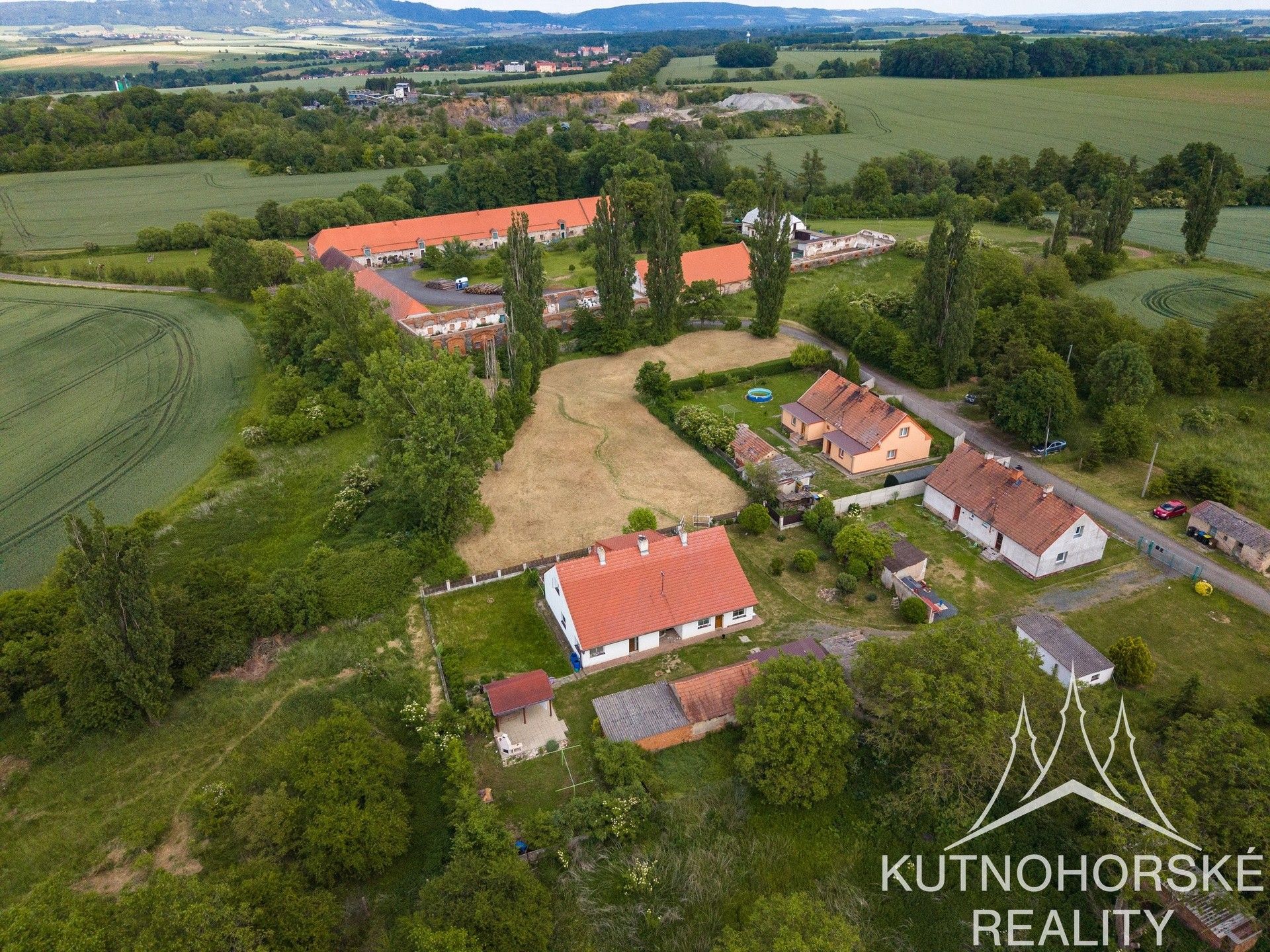 Prodej pozemku 3643 m² - foto 5