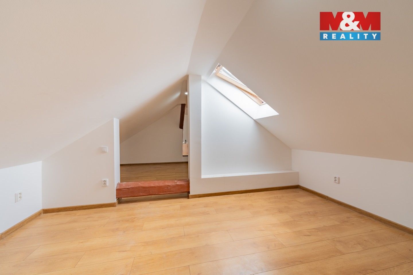 Pronájem bytu 200 m² - foto 20