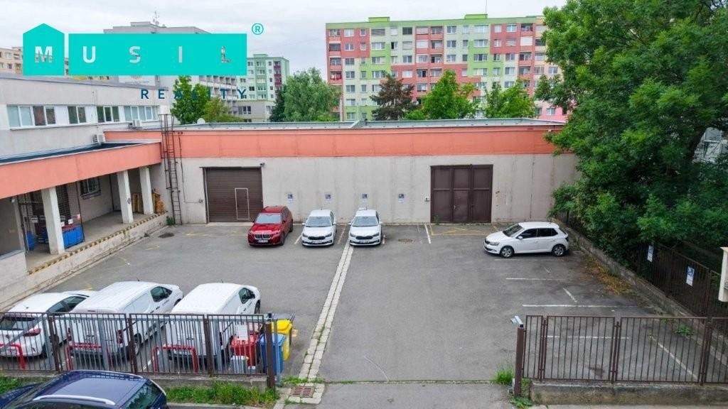 Pronájem nemovitosti 542 m² - foto 4