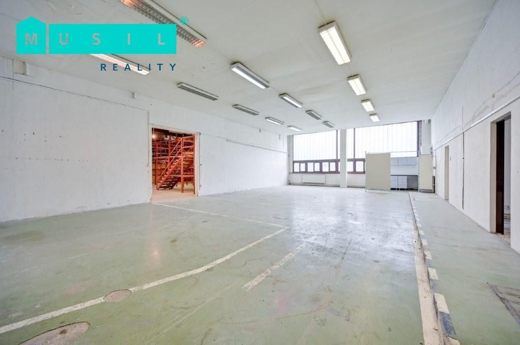 Pronájem nemovitosti 542 m² - foto 7