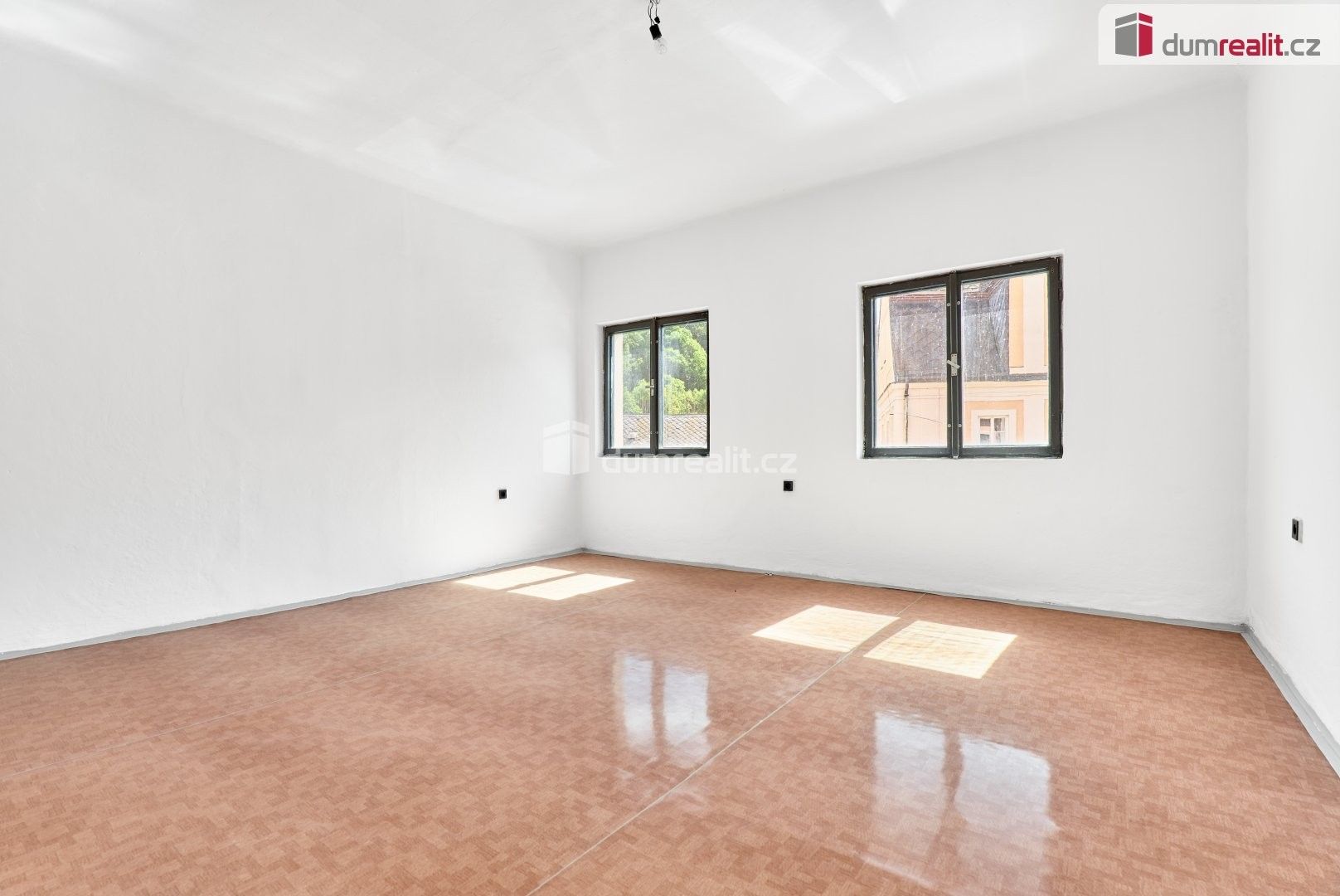 Prodej komerčního prostoru 246 m² - foto 10