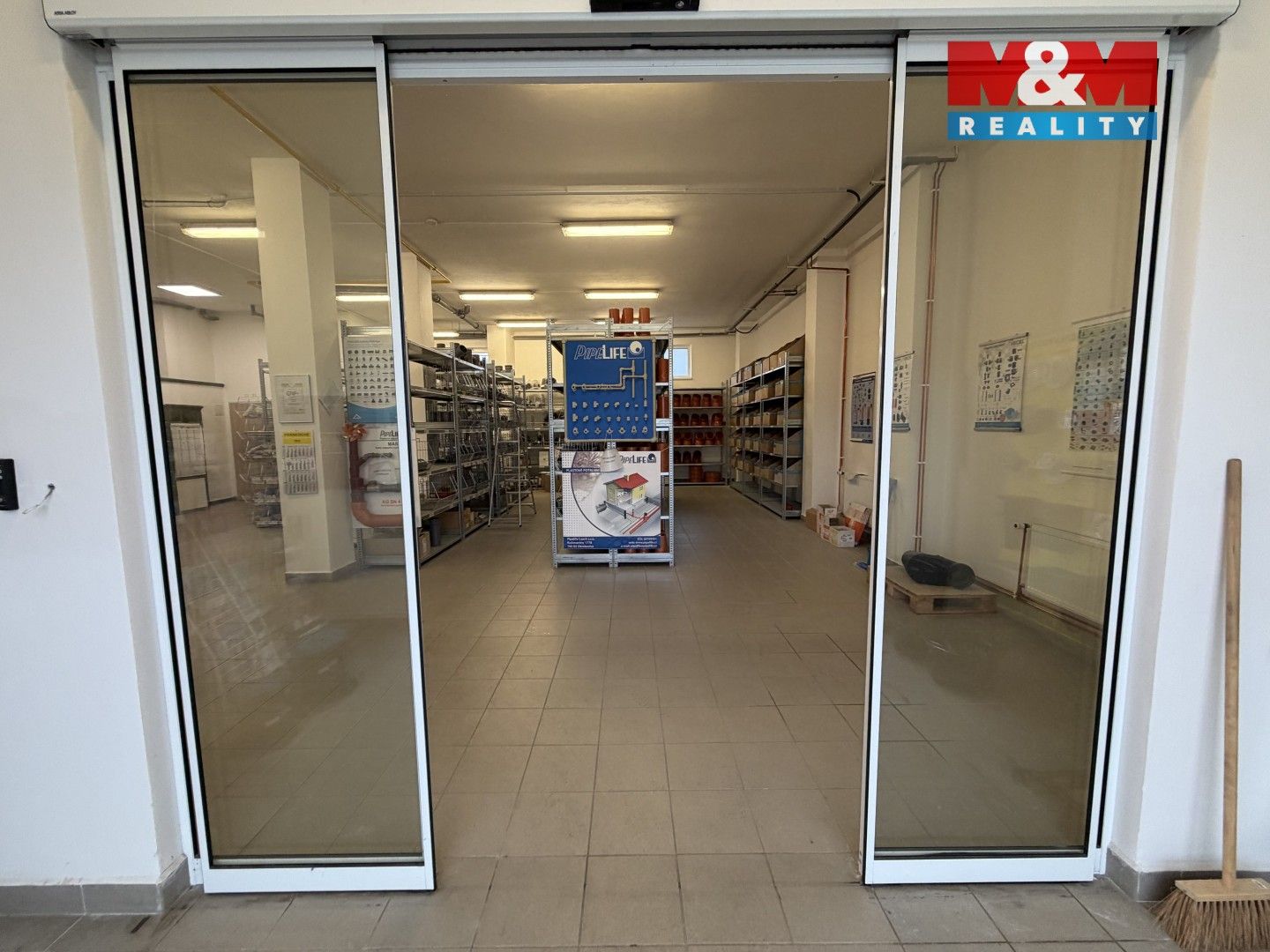 Pronájem komerčního prostoru 415 m² - foto 12