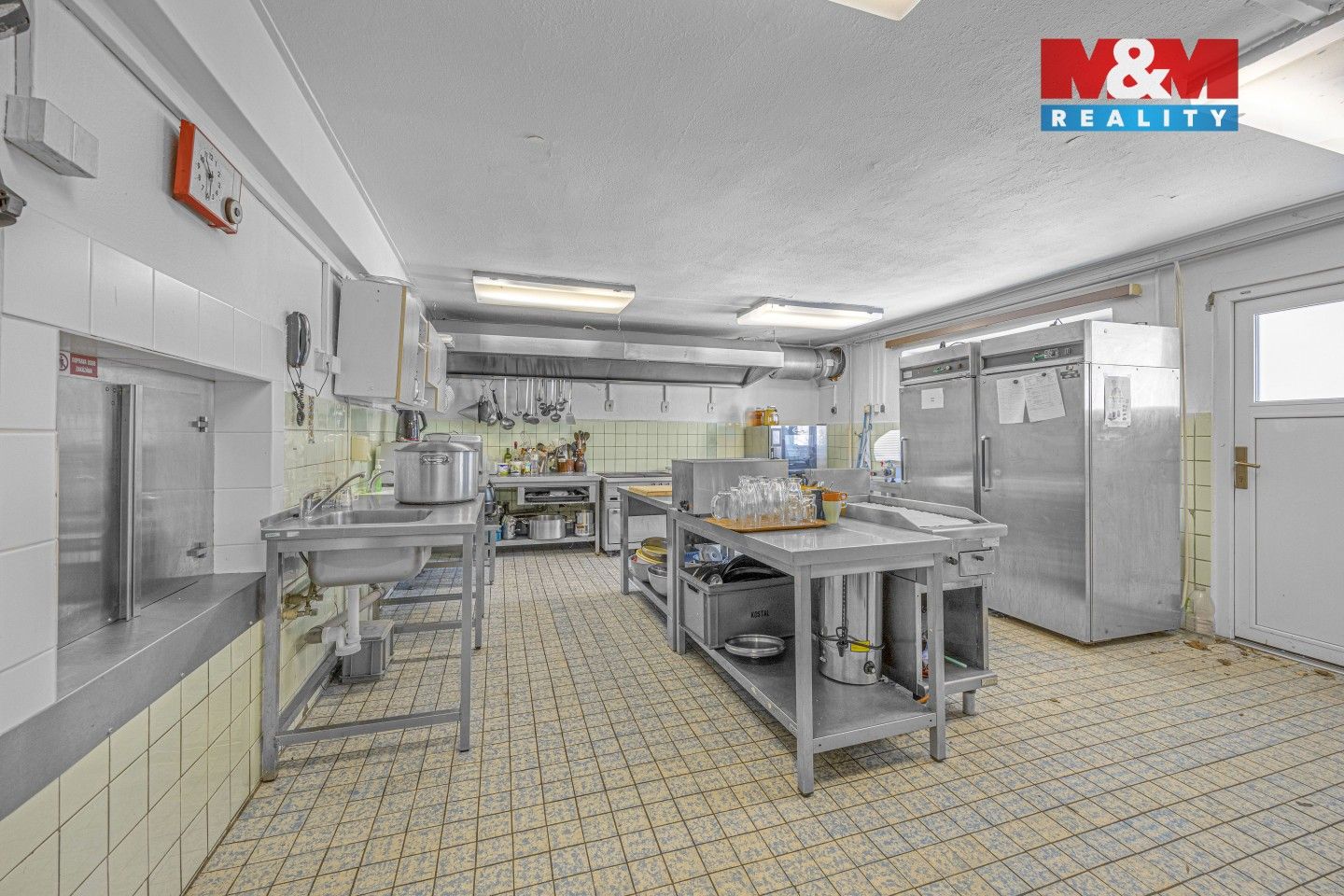 Prodej komerčního prostoru 1200 m² - foto 15