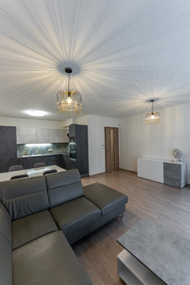 Pronájem bytu 3+kk 78 m² - foto 4