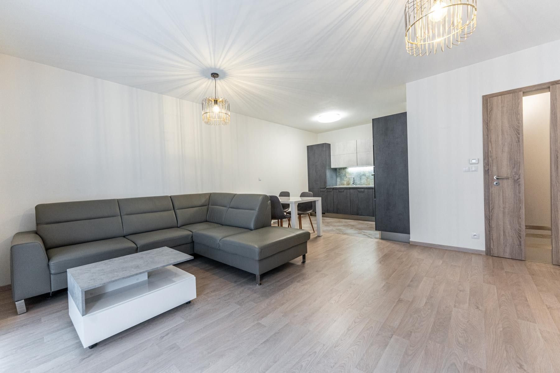 Pronájem bytu 3+kk 78 m² - foto 6
