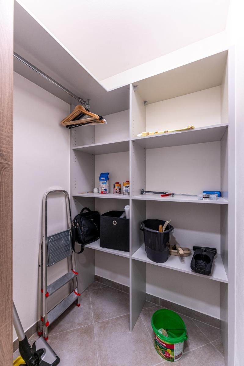 Pronájem bytu 3+kk 78 m² - foto 17