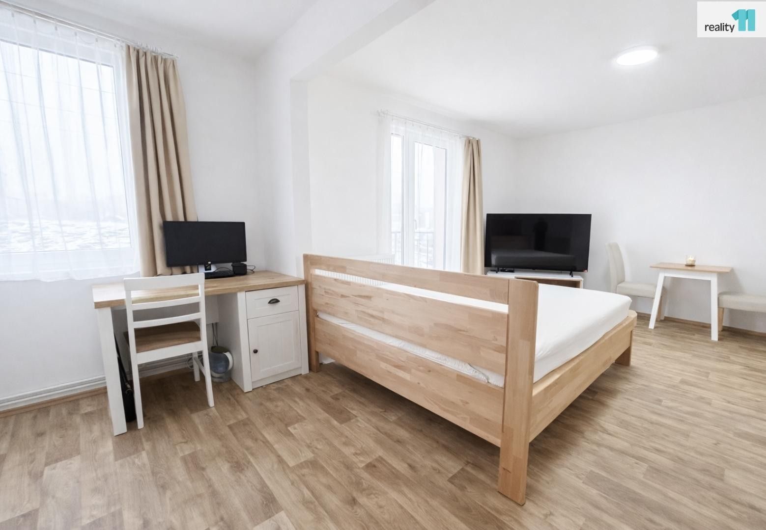 Pronájem bytu 1+kk 38 m² - foto 6