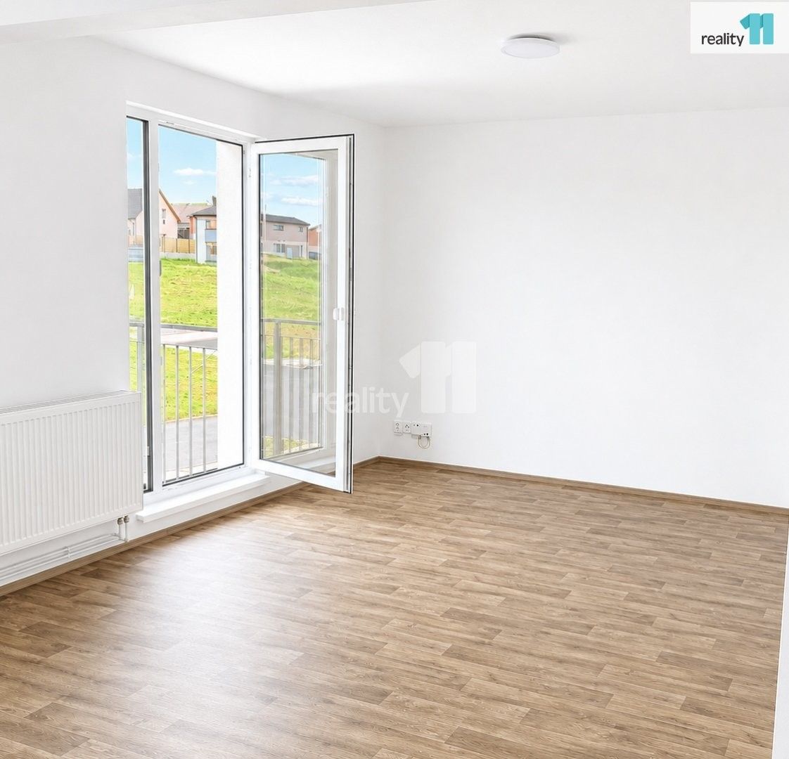 Pronájem bytu 1+kk 38 m² - foto 12