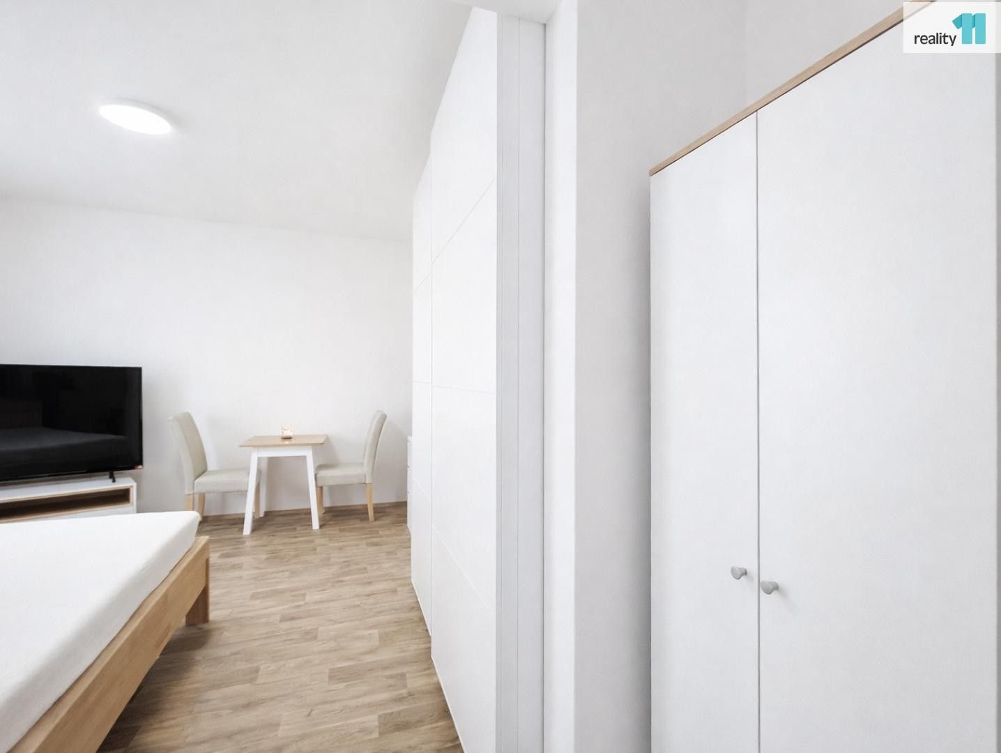 Pronájem bytu 1+kk 38 m² - foto 13
