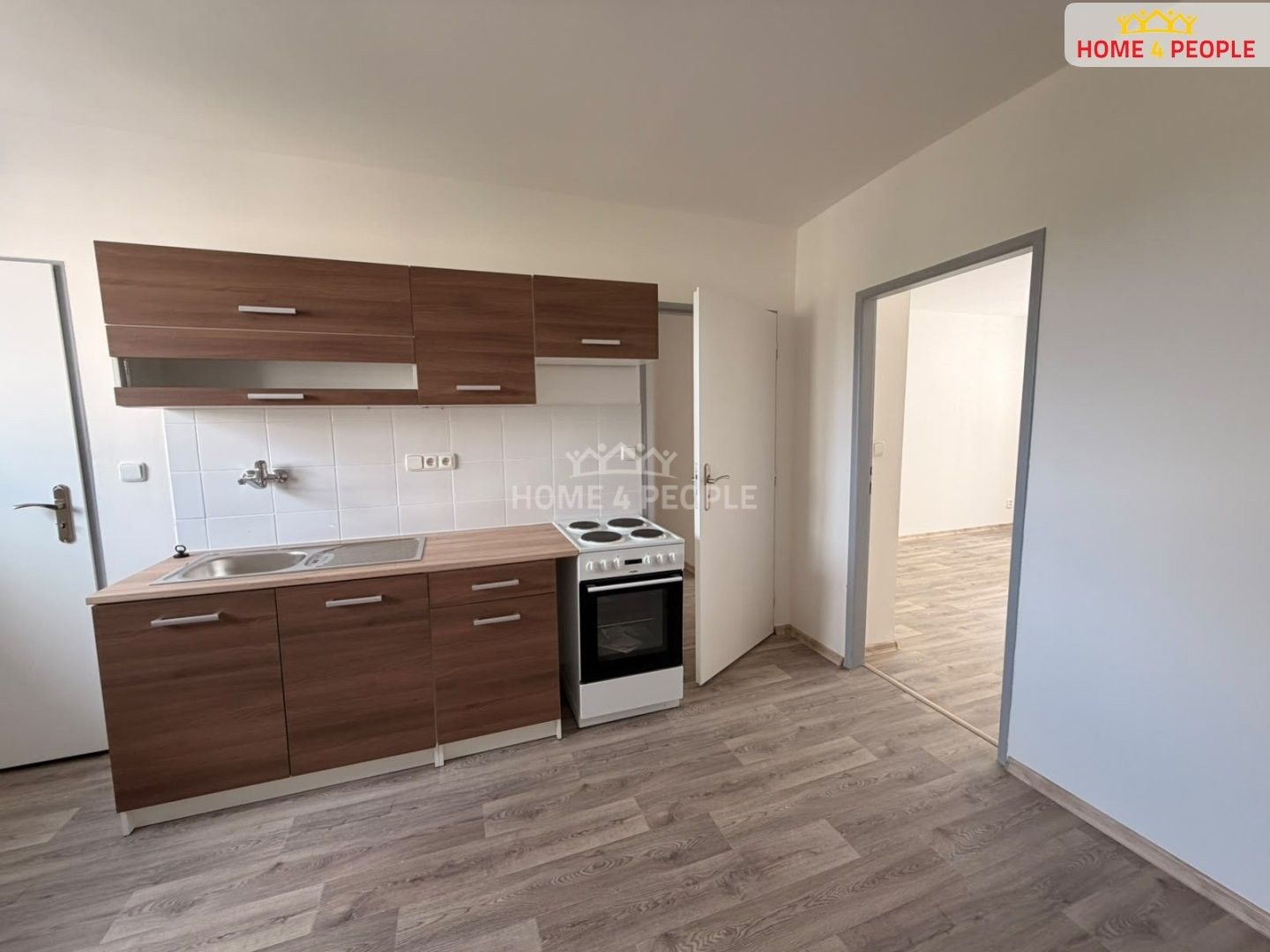 Pronájem bytu 2+1 71 m² - foto 5