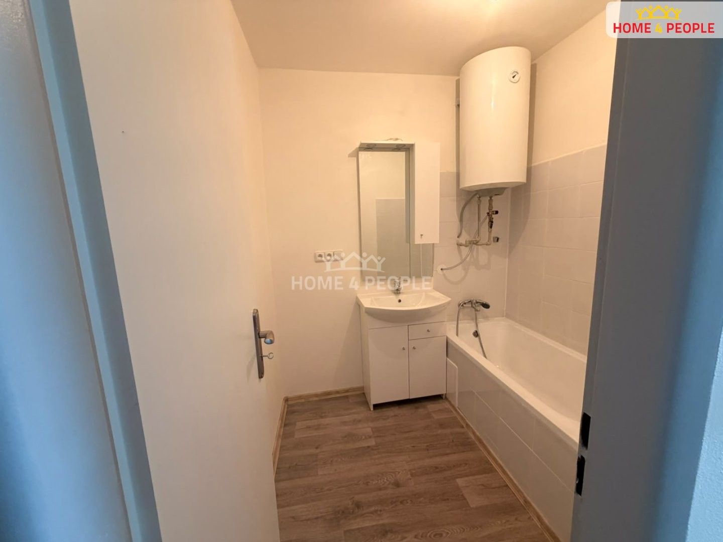 Pronájem bytu 2+1 71 m² - foto 11