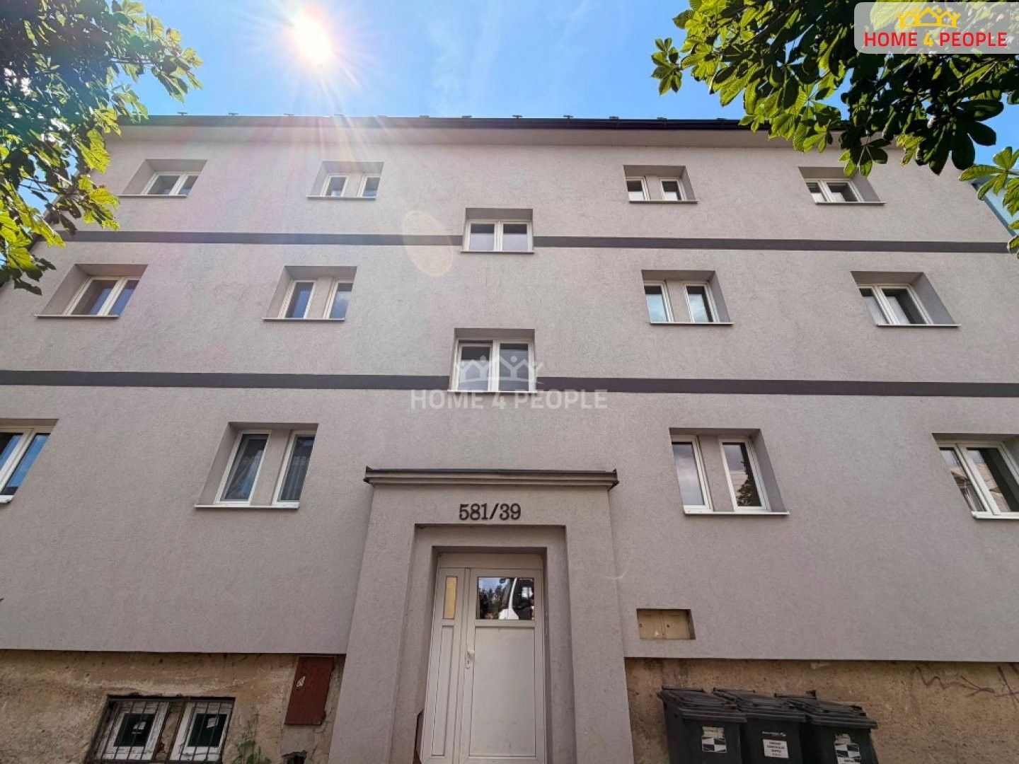 Pronájem bytu 2+1 71 m² - foto 16
