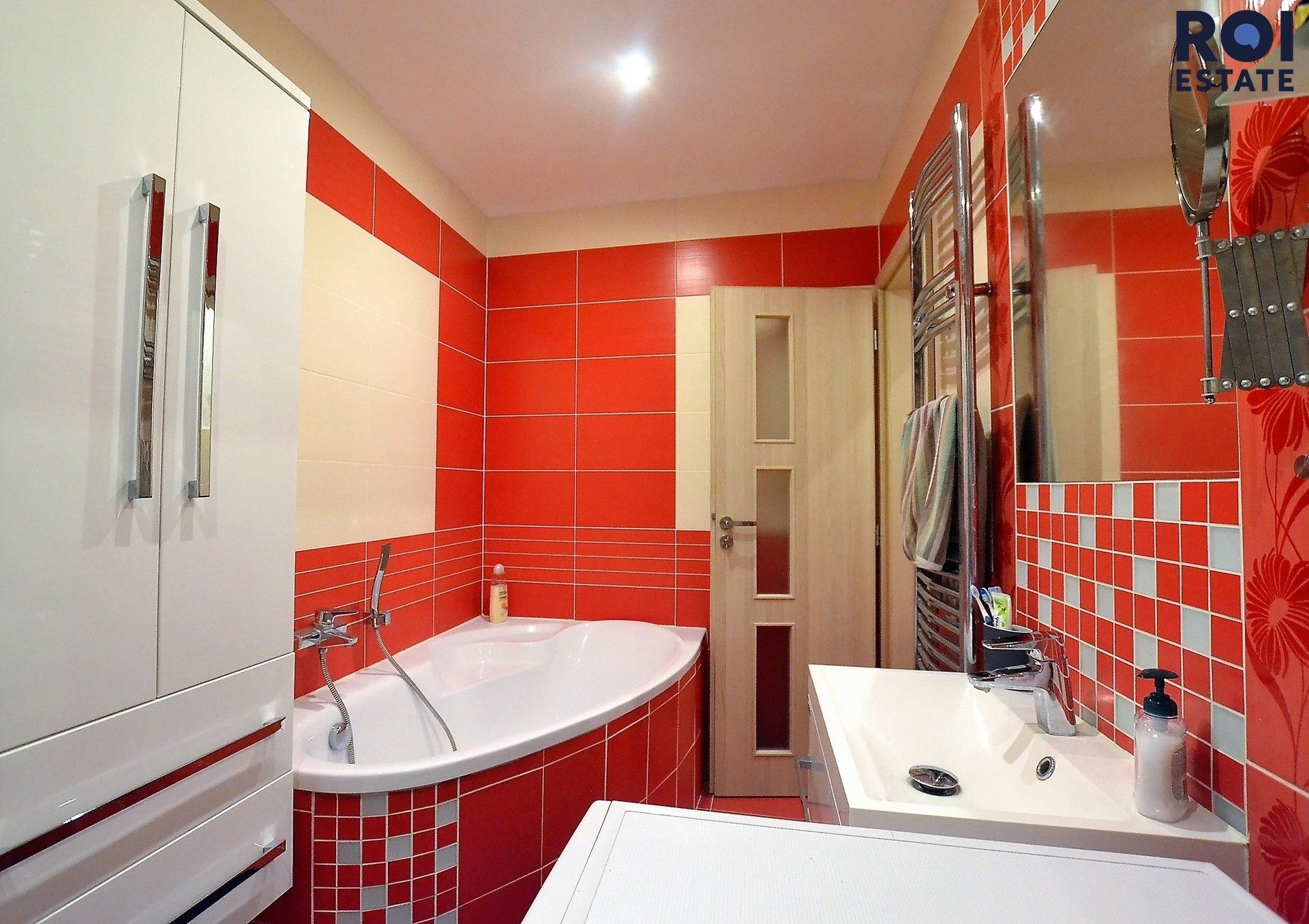 Pronájem bytu 3+kk 79 m² - foto 3