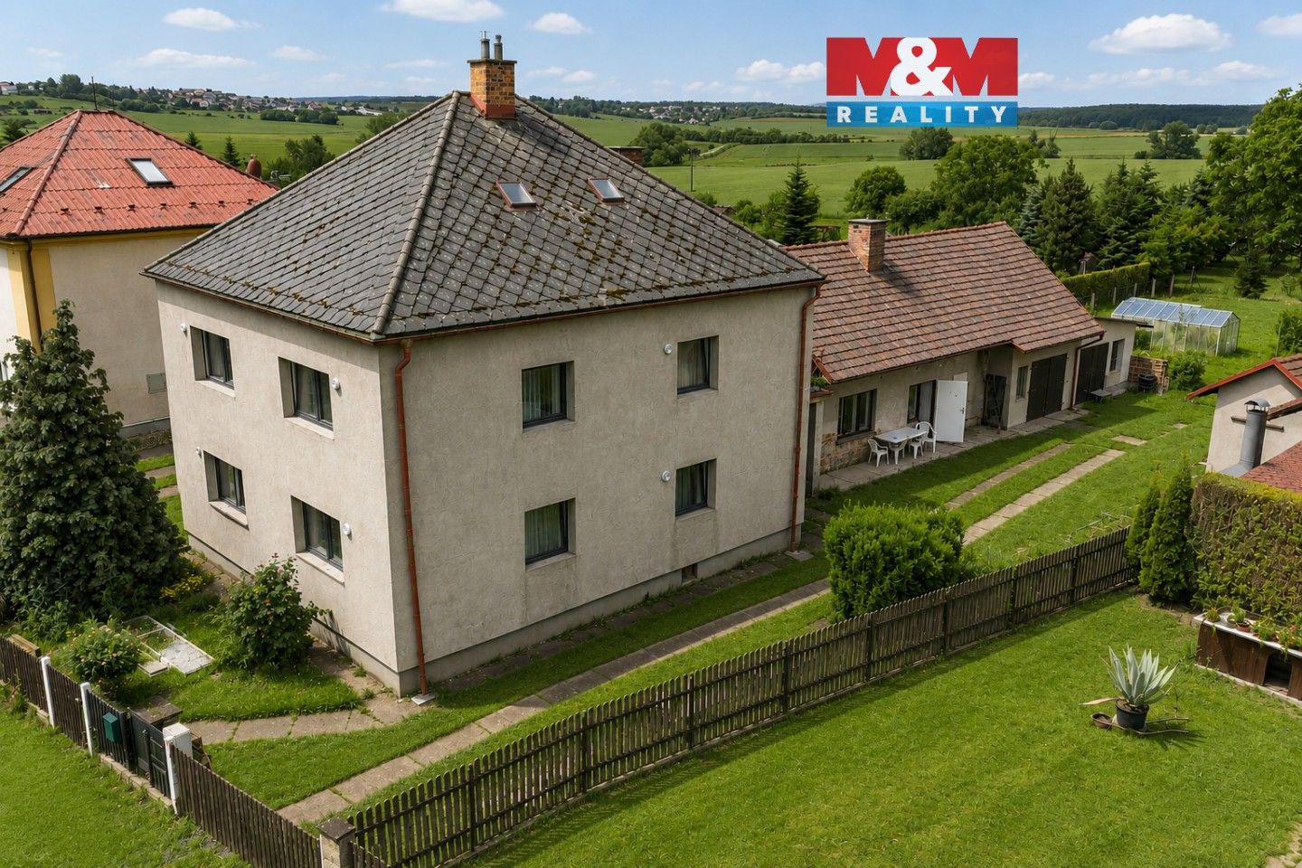 Prodej domu 187 m² - foto 1