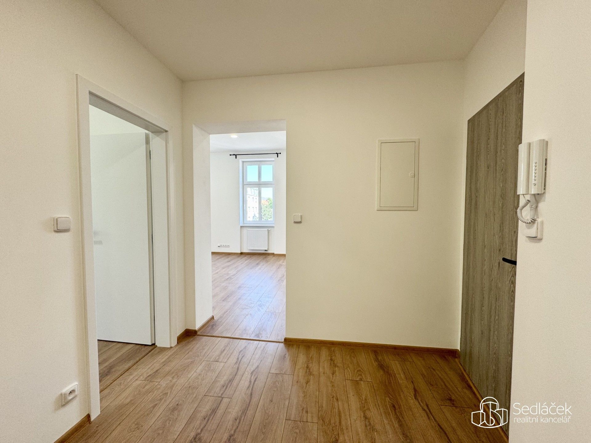 Pronájem bytu 3+kk 62 m² - foto 10